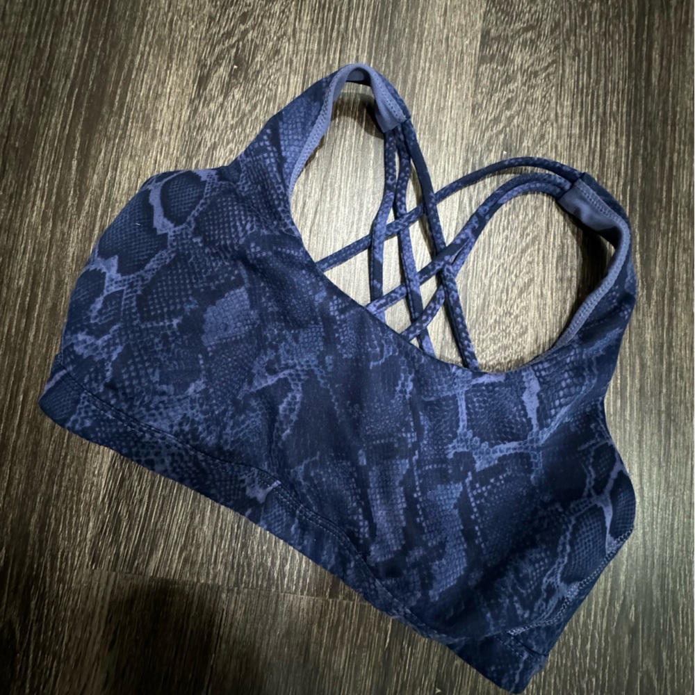 Sports bra
